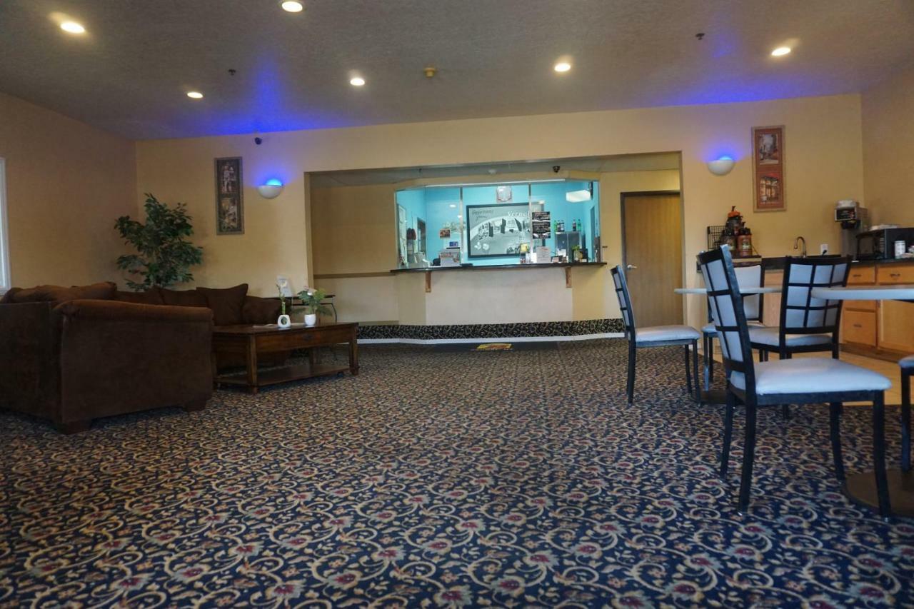Super 8 By Wyndham Vernal Ut ภายนอก รูปภาพ